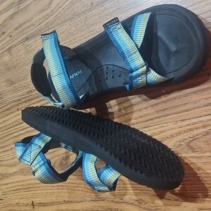 Rafters Women's Blue Yellow & Green Ombre Sport Strap Velcro Sandals